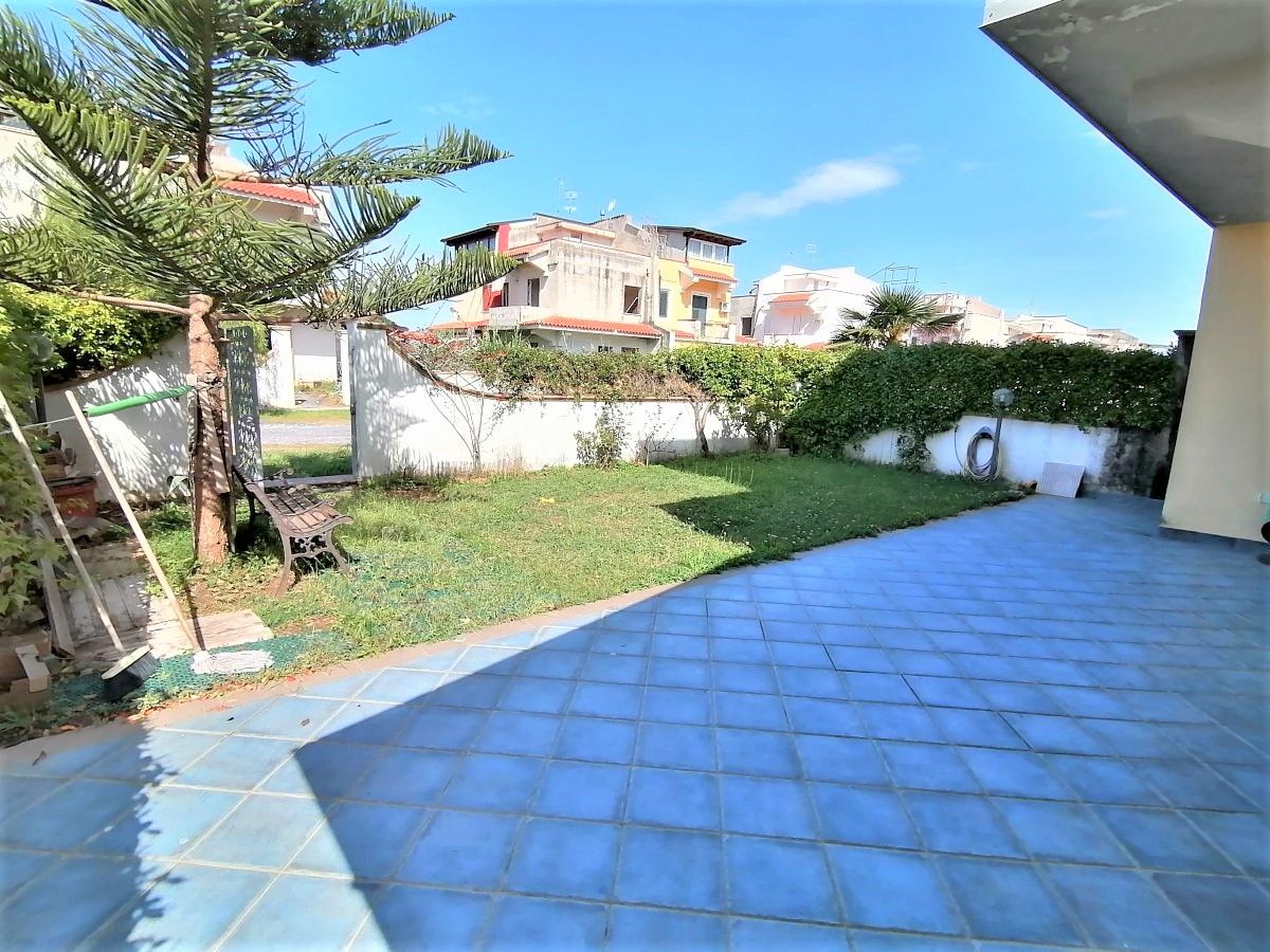 Вилла в Скалее, Италия, 150 м2 фото 2