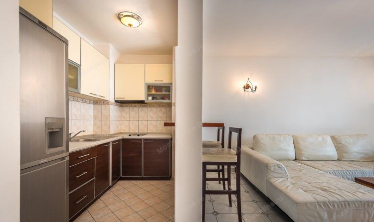 Квартира в Доброте, Черногория, 79 м2 фото 5