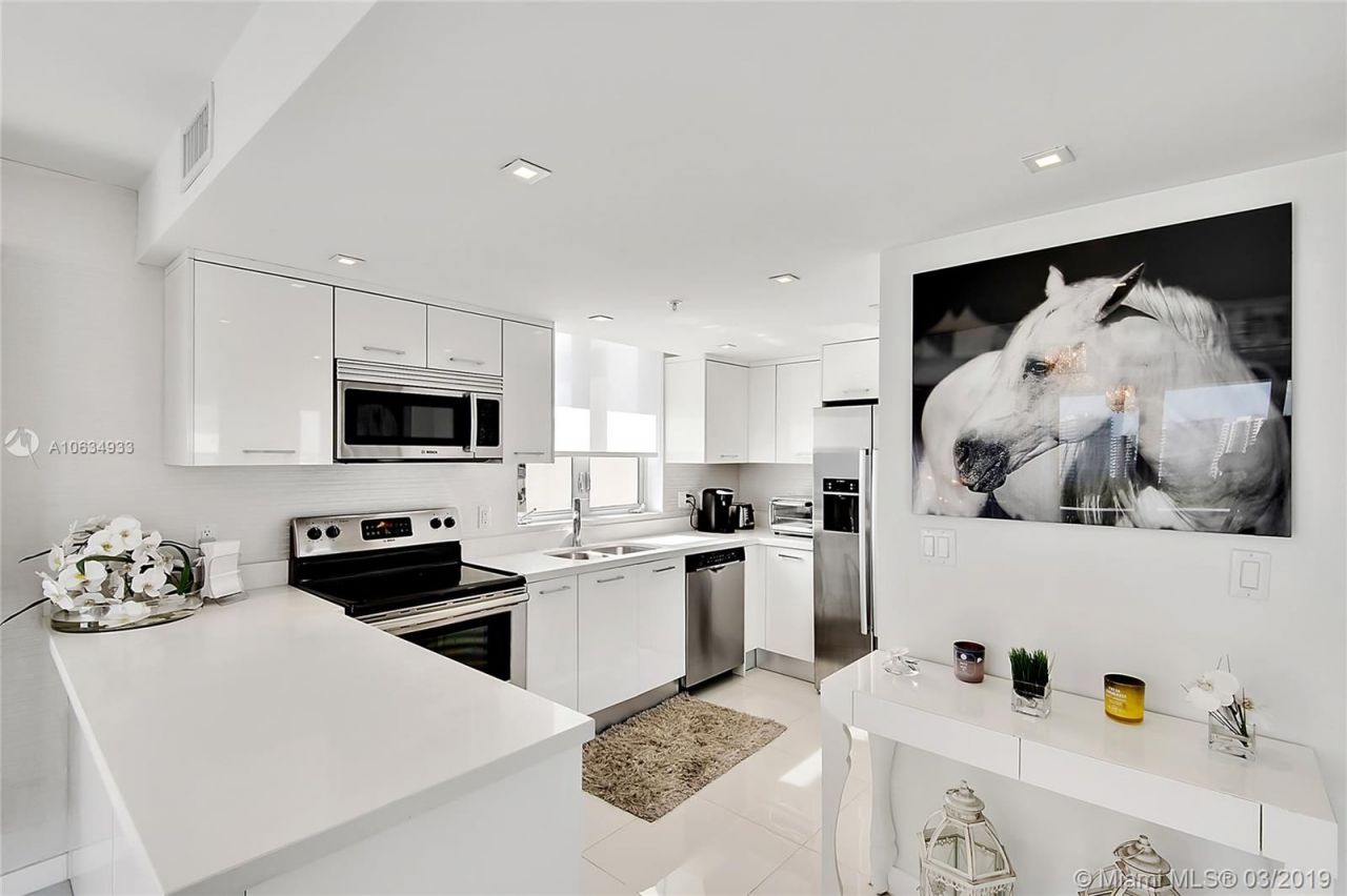 Квартира в Майами, США, 100 м2 фото 3