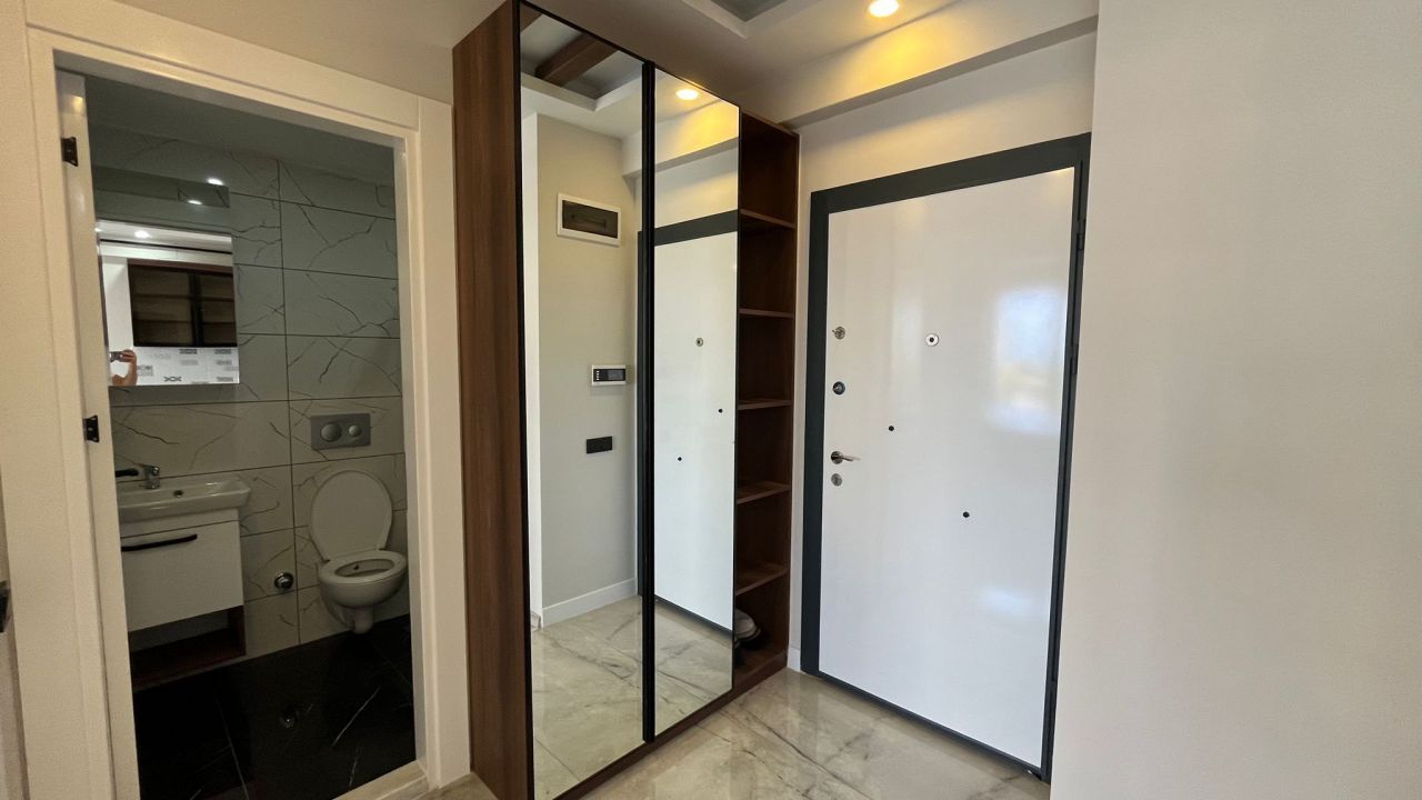 Квартира в Мерсине, Турция, 60 м2 фото 2