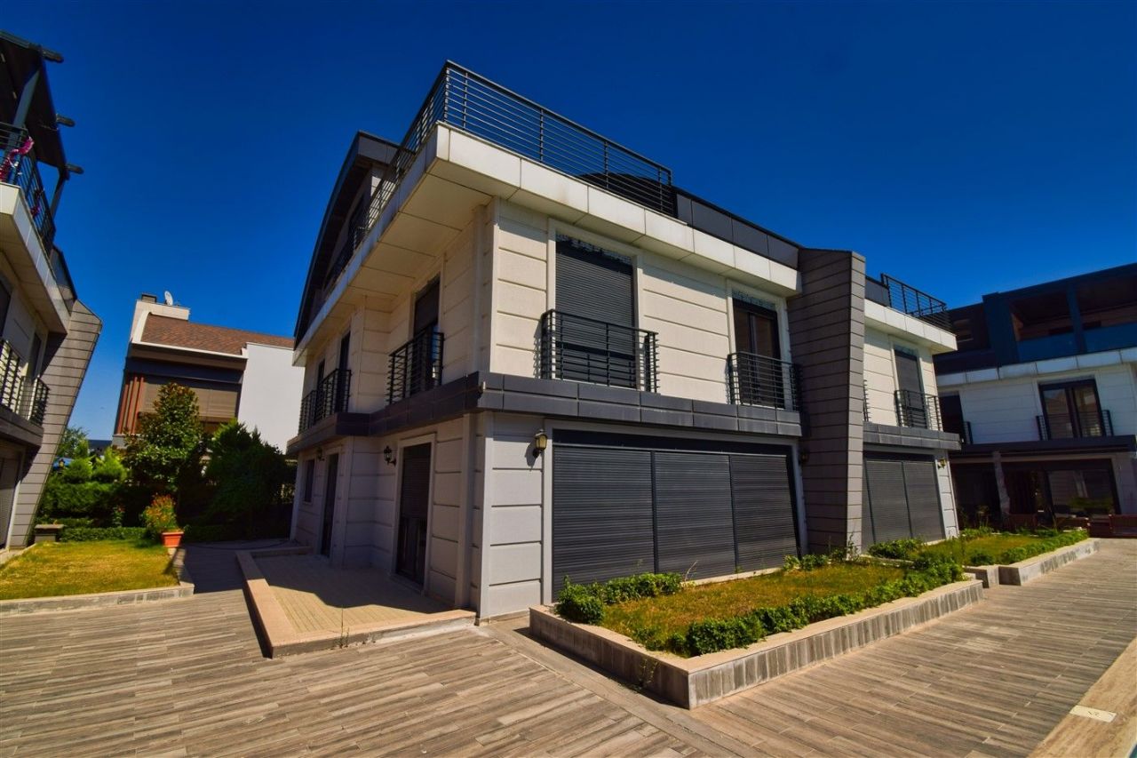 Вилла в Анталии, Турция, 650 м2 фото 2