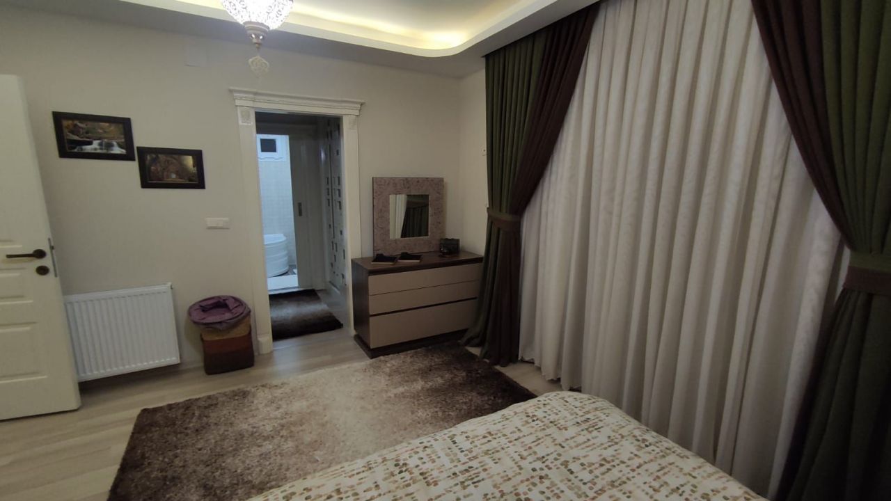 Квартира в Мерсине, Турция, 185 м2 фото 5