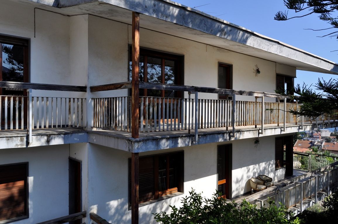 Дом в Сан-Ремо, Италия, 366 м2 фото 2