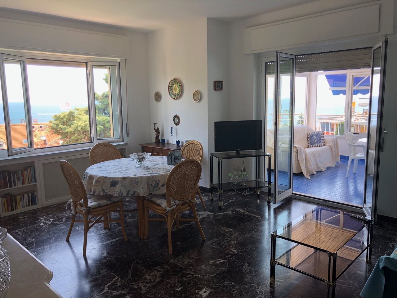 Апартаменты в Сан-Ремо, Италия, 110 м2 фото 2