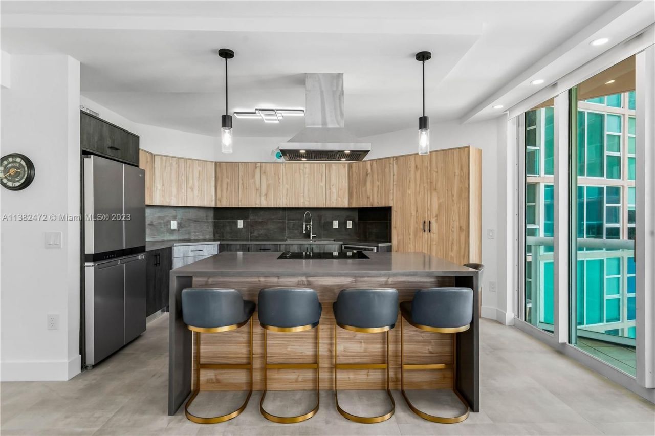 Квартира в Майами, США, 160 м2 фото 2