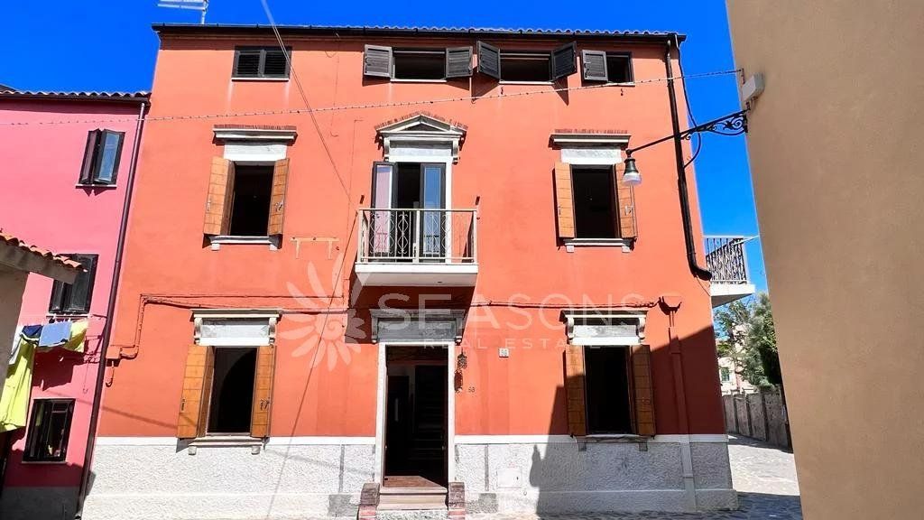 Дом в Венеции, Италия, 210 м2 фото 1