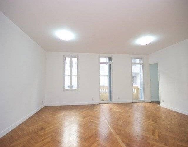 Апартаменты в Ницце, Франция, 90 м2 фото 2