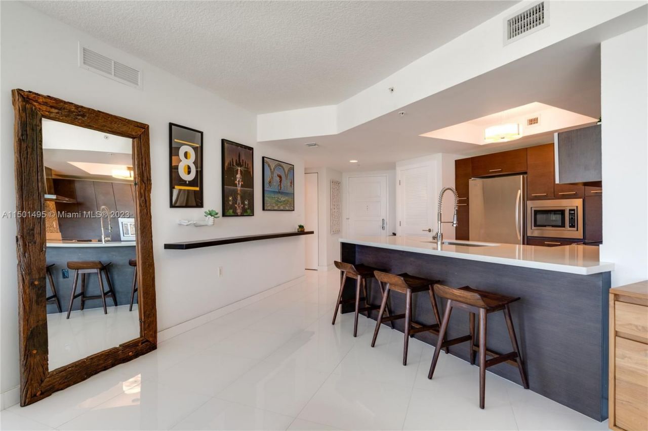 Квартира в Майами, США, 140 м2 фото 3