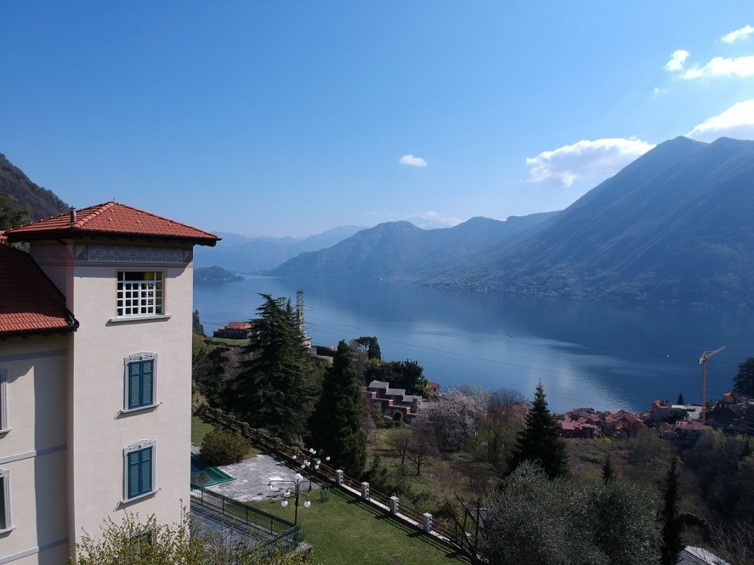 Дом в Комо, Италия, 890 м2 фото 2