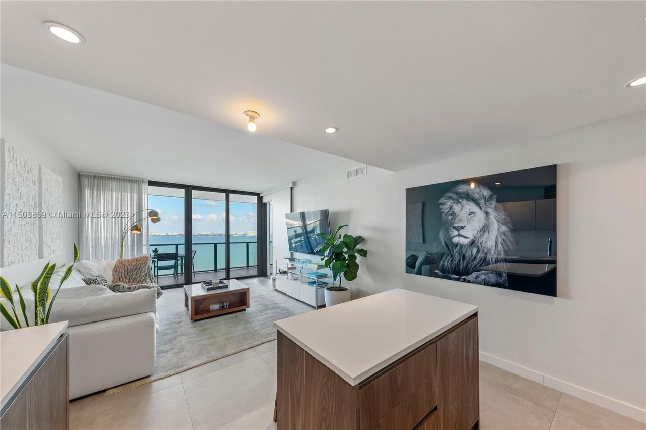 Квартира в Майами, США, 100 м2 фото 4