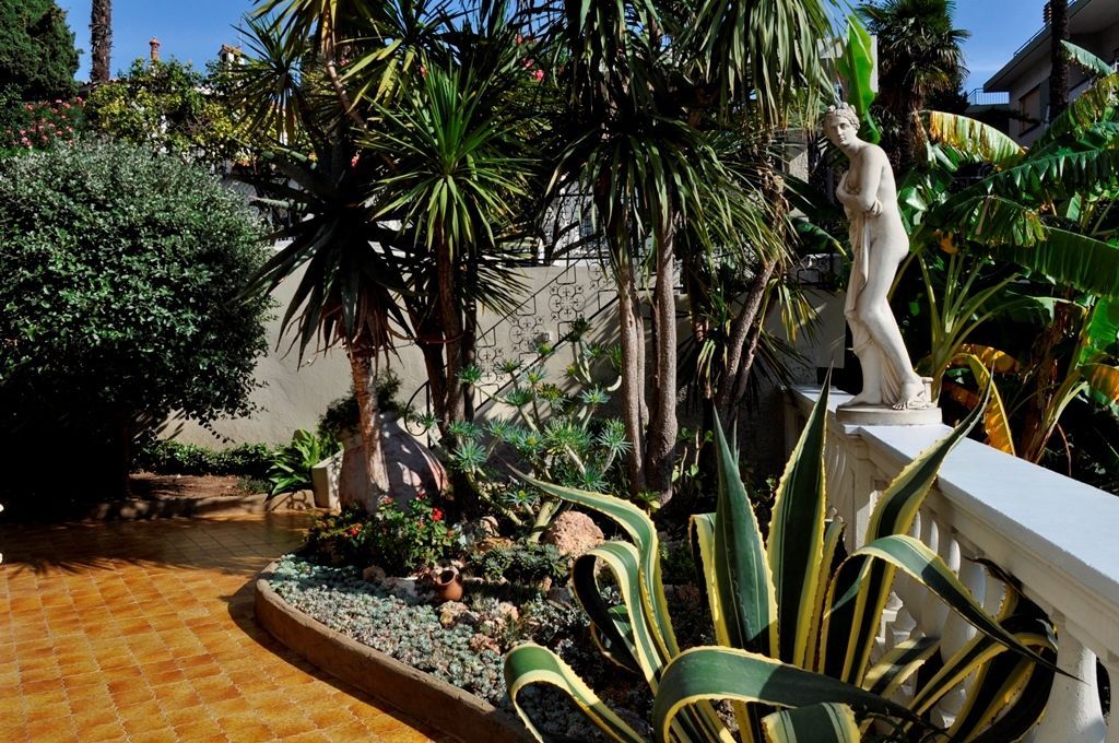 Апартаменты в Бордигере, Италия, 99 м2 фото 1