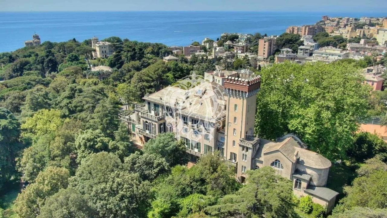 Квартира в Генуе, Италия, 600 м2 фото 1