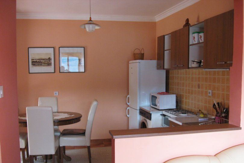Квартира в Херцег-Нови, Черногория, 75 м2 фото 5
