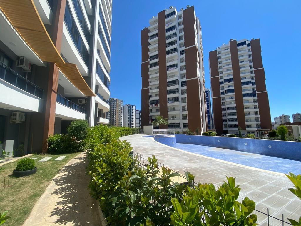 Квартира в Мерсине, Турция, 200 м2 фото 2