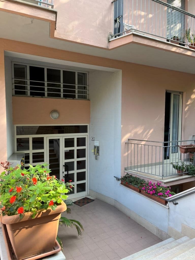 Квартира в Читта-Сант-Анджело, Италия, 80 м2 фото 4