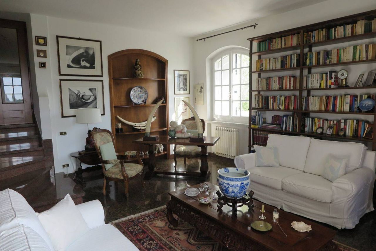 Вилла в Кастельнуово-Магре, Италия, 500 м2 фото 3