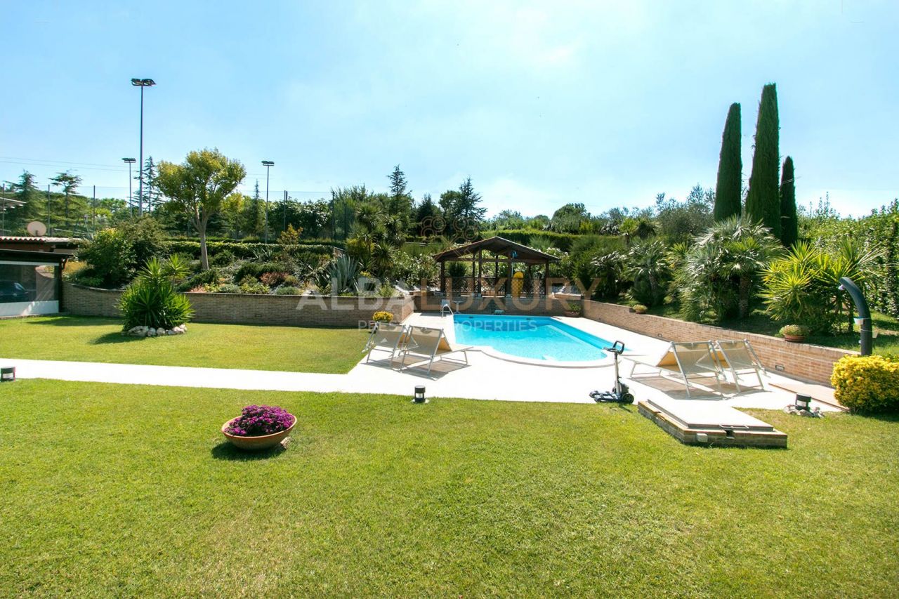 Вилла в Фермо, Италия, 470 м2 фото 4