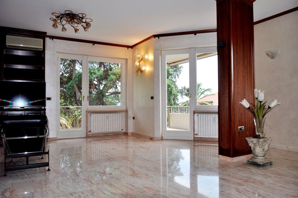 Квартира в Сан-Ремо, Италия, 125 м2 фото 2