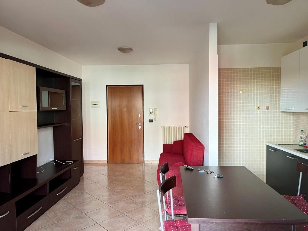 Квартира в Монтесильвано, Италия, 60 м2 фото 3