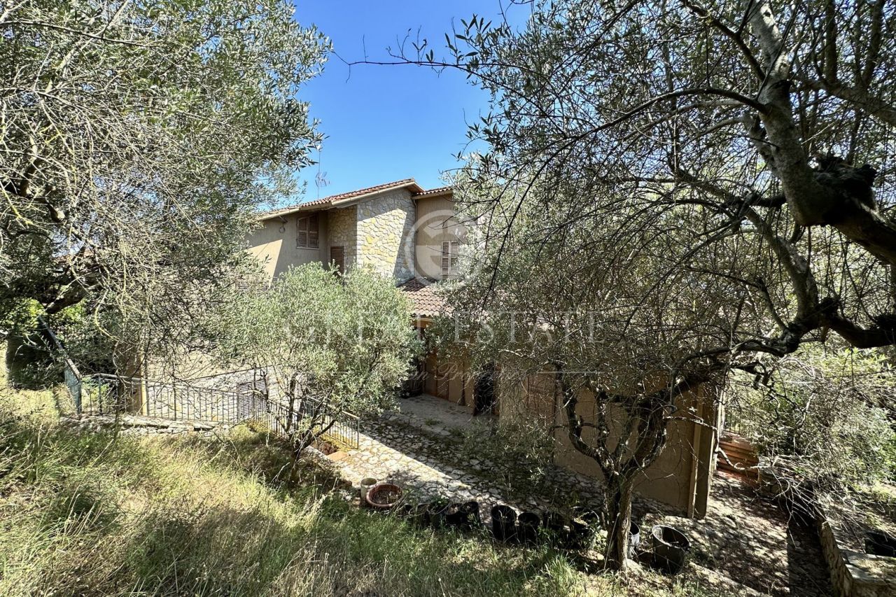 Вилла в Кастильоне-дель-Лаго, Италия, 460.35 м2 фото 4