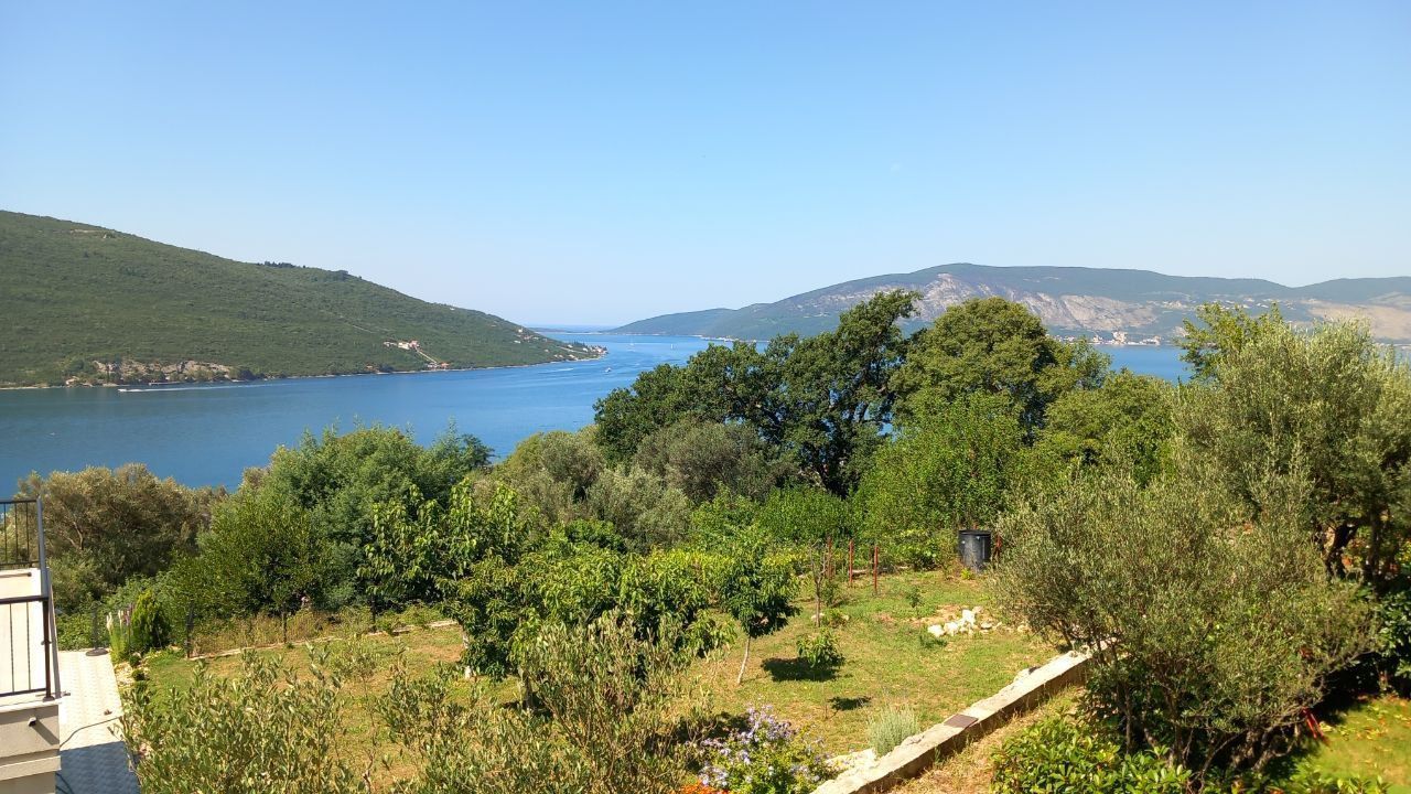 Квартира в Кумборе, Черногория, 135 м2 фото 2