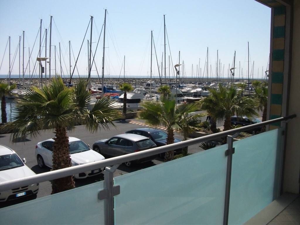 Апартаменты в Арма ди Таджа, Италия, 91 м2 фото 2