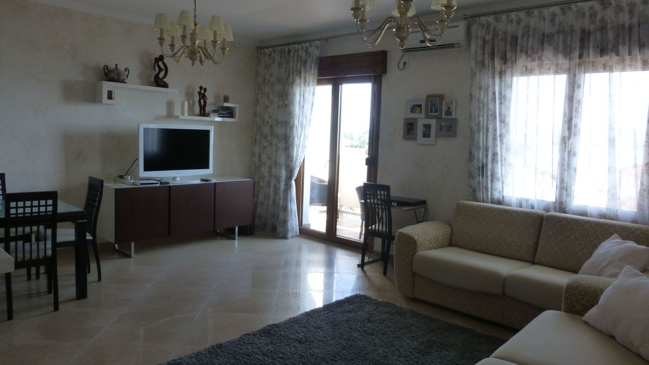 Апартаменты в Тивате, Черногория, 105 м2 фото 2