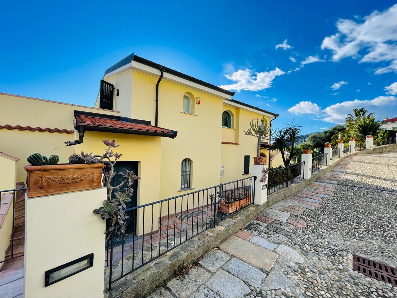 Вилла в Оспедалетти, Италия, 350 м2 фото 3