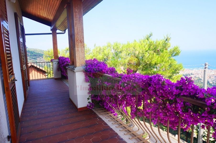 Вилла в Алассио, Италия, 300 м2 фото 4