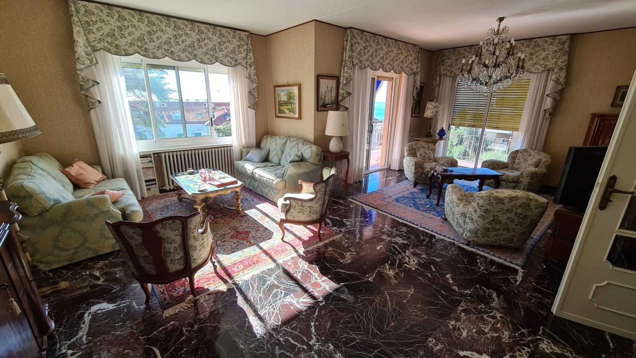 Апартаменты в Сан-Ремо, Италия, 170 м2 фото 4
