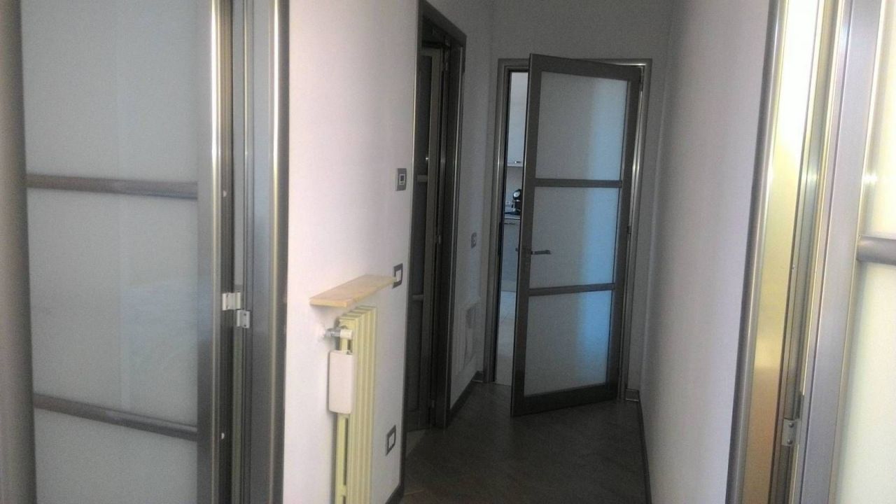 Апартаменты в Сан-Ремо, Италия, 95 м2 фото 3