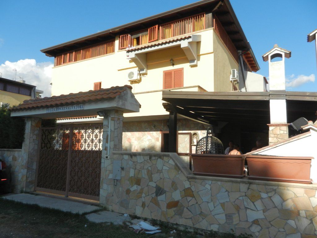 Дом в Скалее, Италия, 250 м2 фото 1
