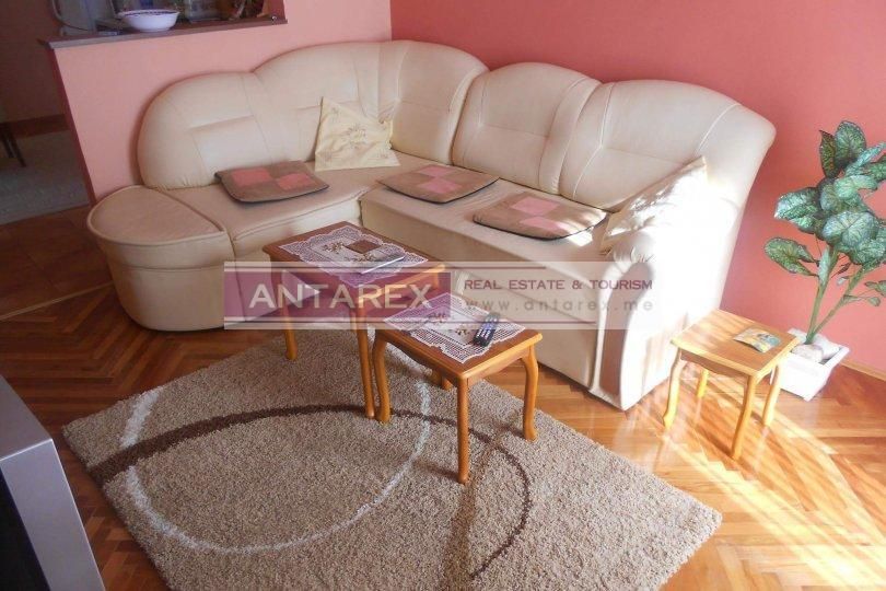 Апартаменты в Херцег-Нови, Черногория, 75 м2 фото 2