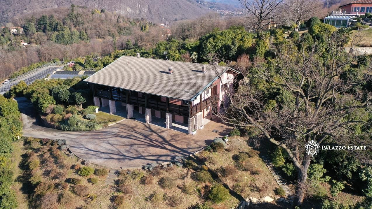 Вилла в Лавено-Момбелло, Италия, 420 м2 фото 3
