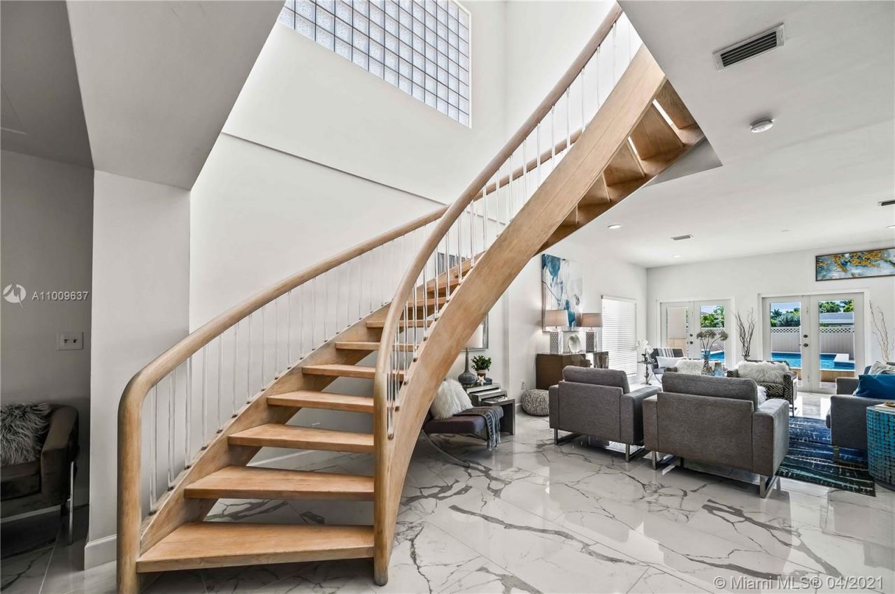 Вилла в Майами, США, 350 м2 фото 2