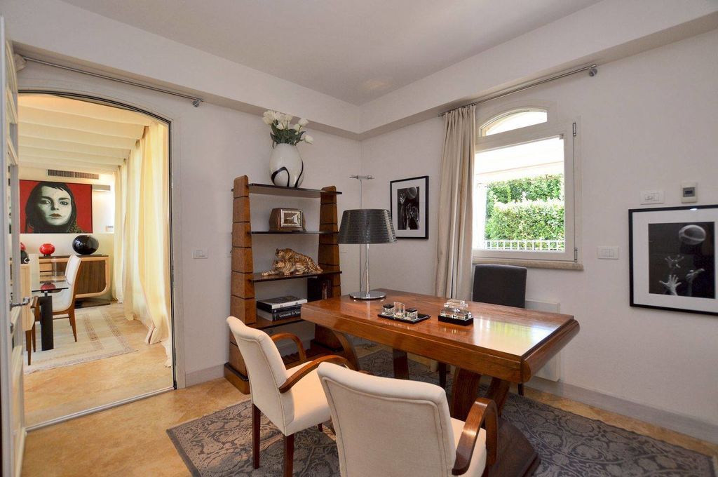 Вилла в Форте деи Марми, Италия, 372 м2 фото 4