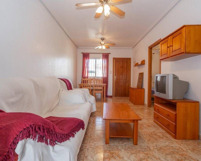 Апартаменты в Пунта Приме, Испания, 70 м2 фото 2