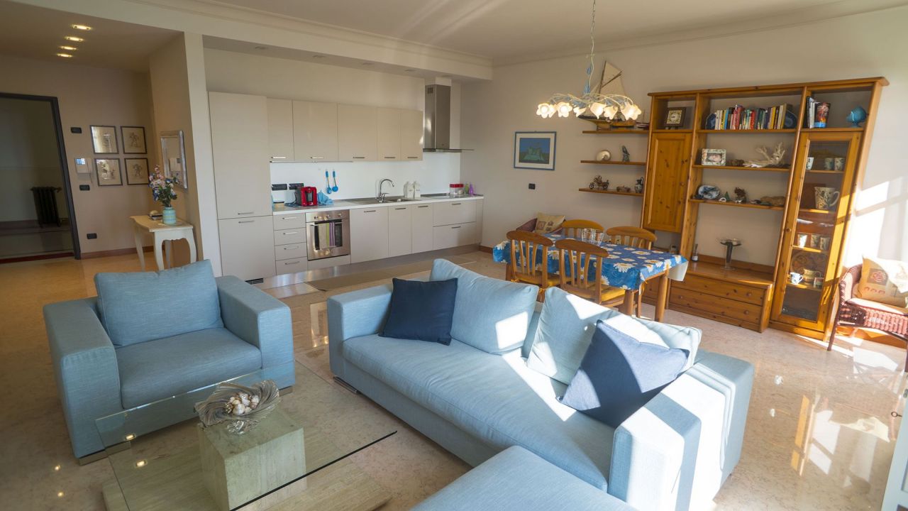 Апартаменты в Оспедалетти, Италия, 90 м2 фото 4