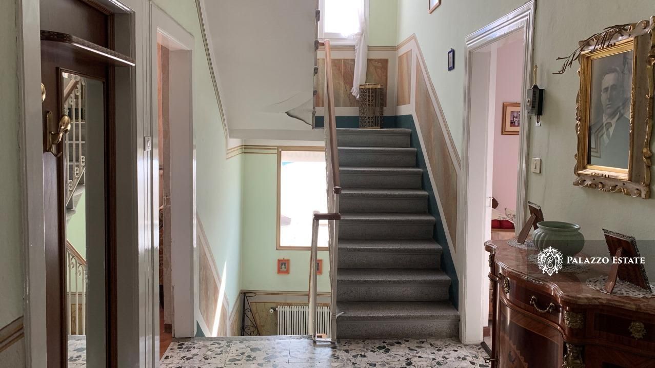 Дом у озера Комо, Италия, 300 м2 фото 3