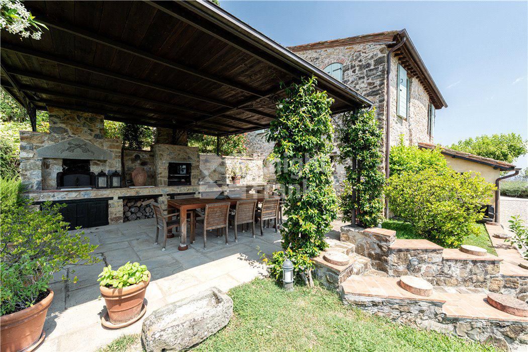 Вилла в Лукке, Италия, 430 м2 фото 5