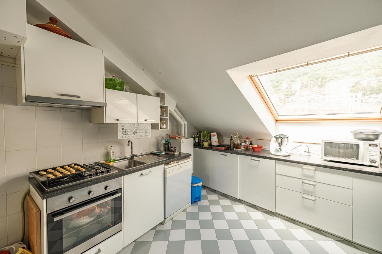 Апартаменты в Генуе, Италия, 100 м2 фото 5