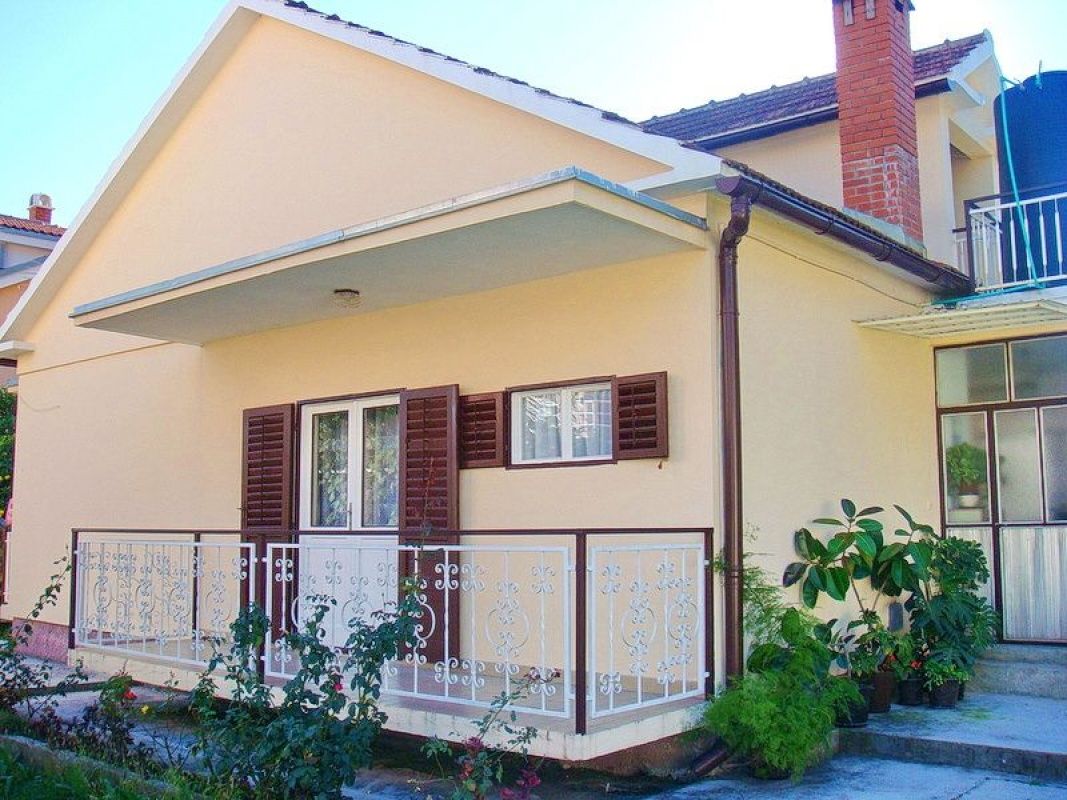 Дом в Херцег-Нови, Черногория, 100 м2 фото 5