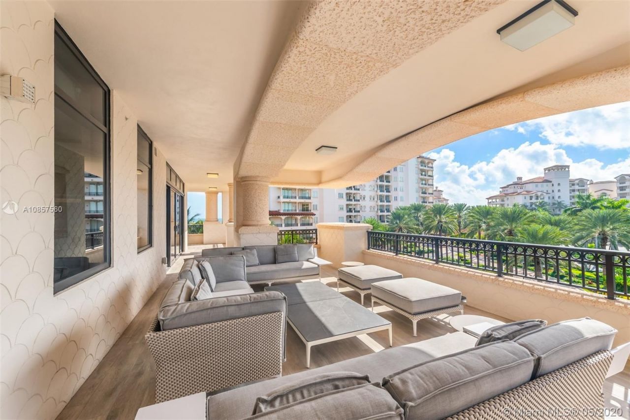 Квартира в Майами, США, 350 м2 фото 2