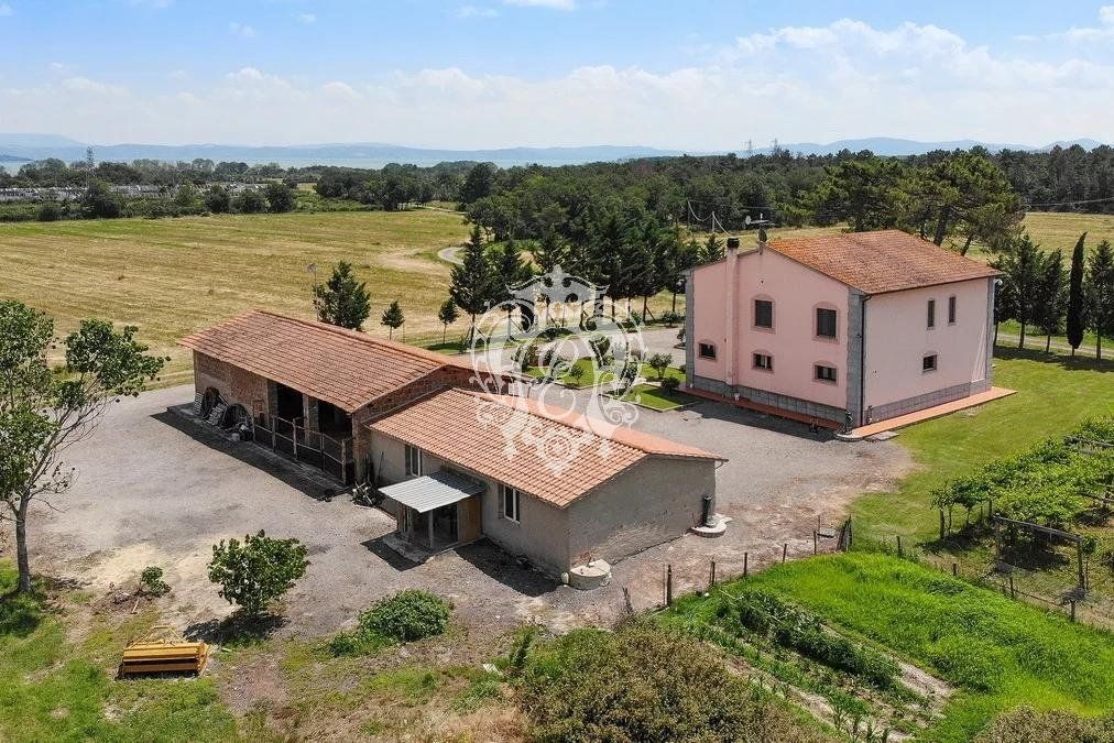 Вилла в Кастильоне-дель-Лаго, Италия, 797 м2 фото 4