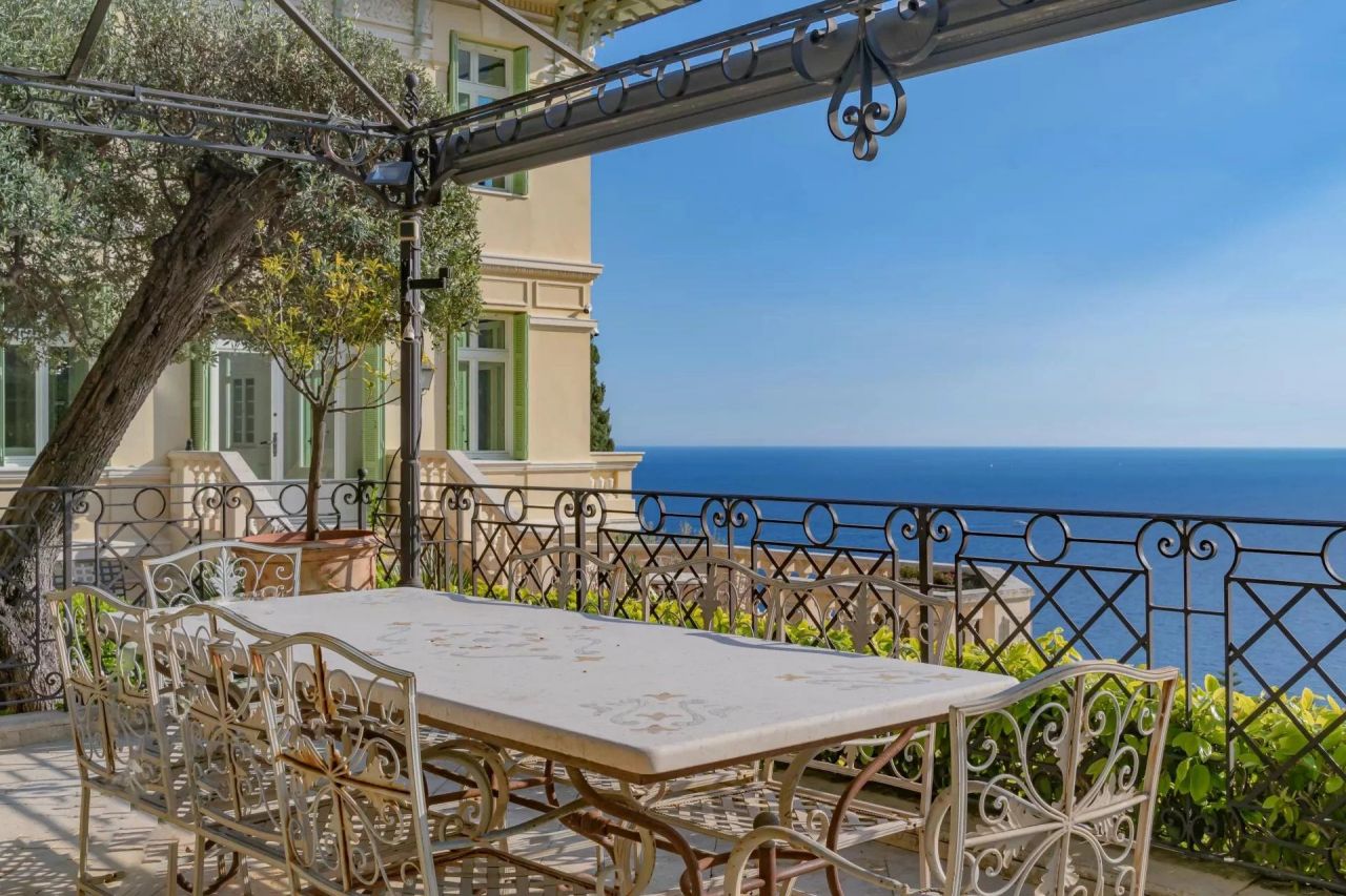 Вилла в Рокбрюн-Кап-Мартен, Франция, 450 м2 фото 4