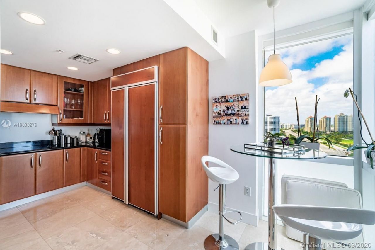 Апартаменты в Майами, США, 170 м2 фото 3