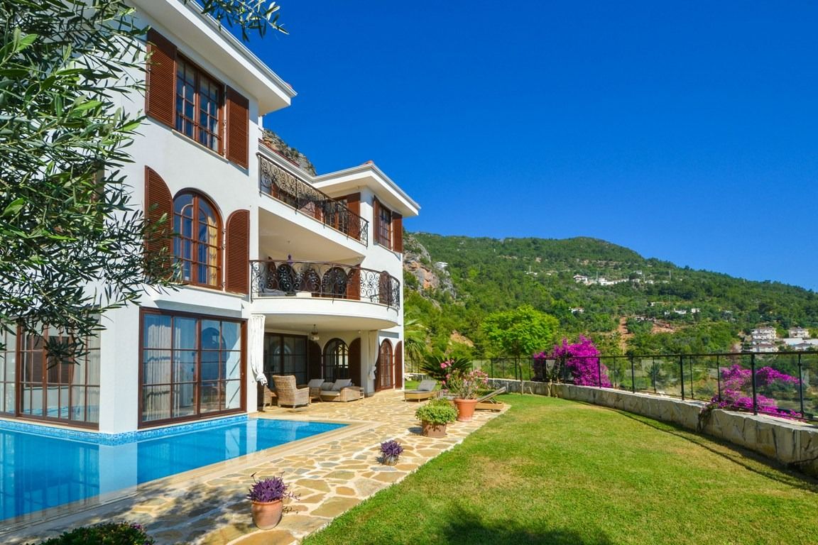 Вилла в Алании, Турция, 390 м2 фото 2