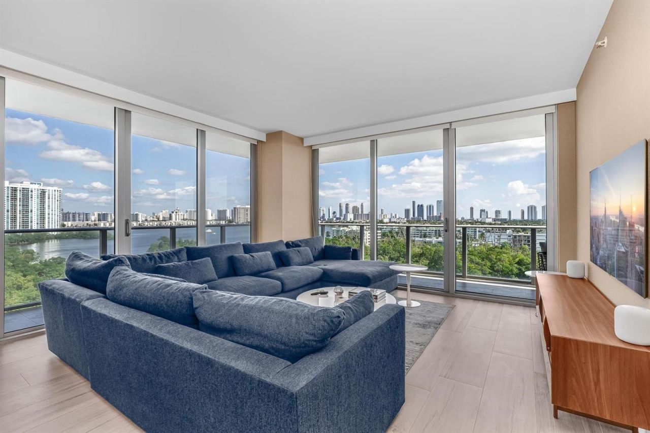 Квартира в Майами, США, 145 м2 фото 2