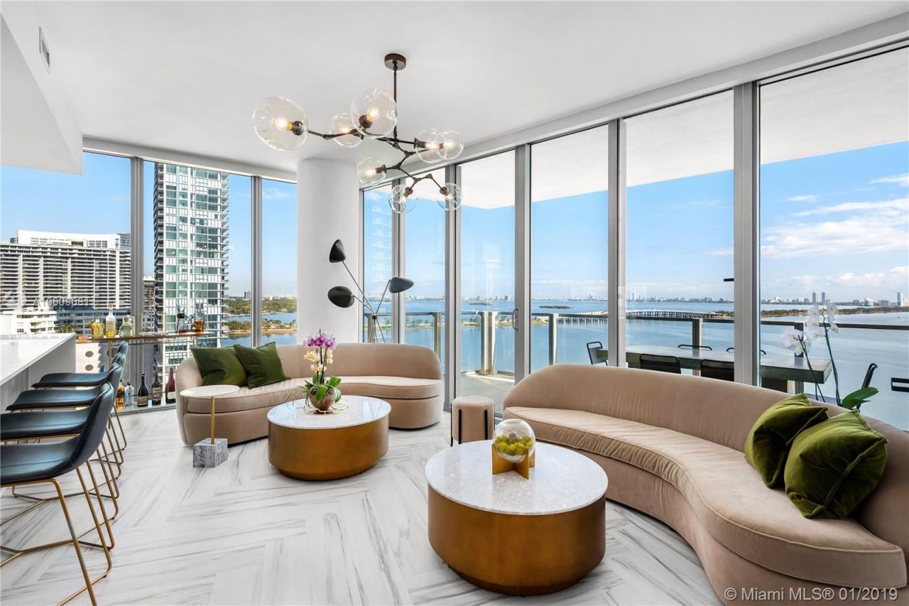 Квартира в Майами, США, 180 м2 фото 2