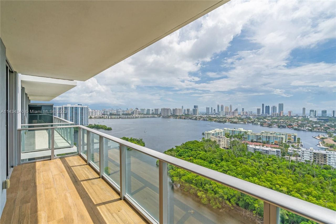 Квартира в Майами, США, 110 м2 фото 2